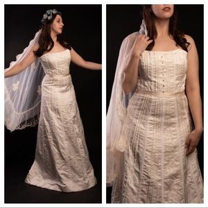 Heidi Elnora wedding gown